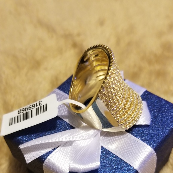 Ring - Picture 3 of 3